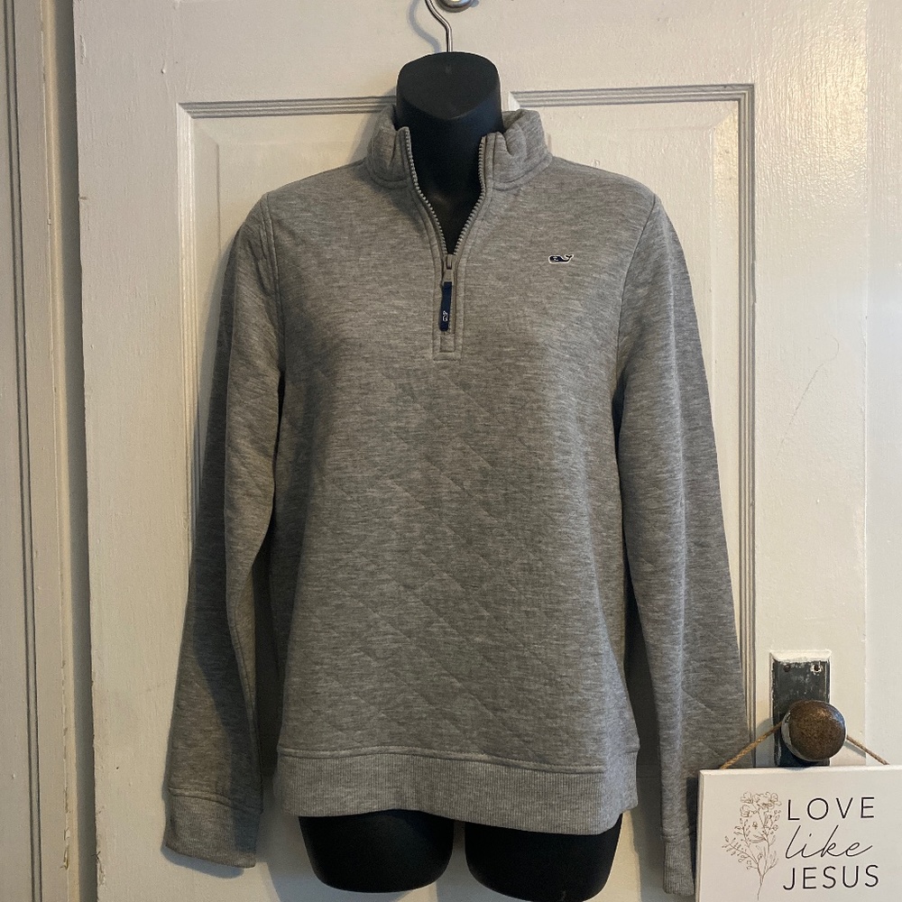 NWT Vineyard Vines gray zip pull over